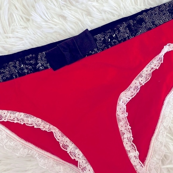 Victoria’s Secret Y2K sequins Santa panties - Picture 5 of 5